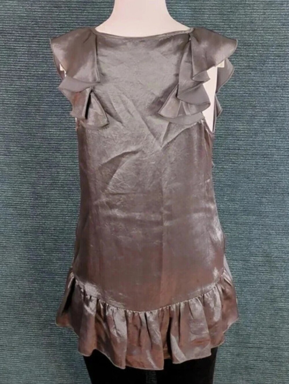 Banana Republic Silver Ruffled Tank Top - Picture 5 of 9